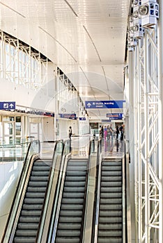 DFW airport - passengers in the Skylink station