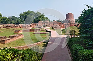 Dhamekh Stupa and ruins in Sarnath, India