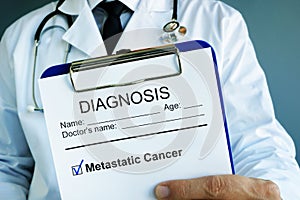 Diagnosis Metastatic cancer in a medical form