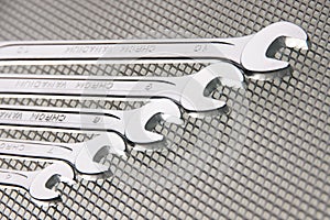 Diagonal chrome plated tools