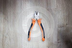 Diagonal pliers side cutters