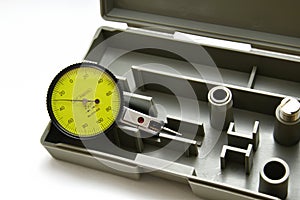 Dial gauge