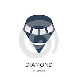 diamond icon in trendy design style. diamond icon isolated on white background. diamond vector icon simple and modern flat symbol