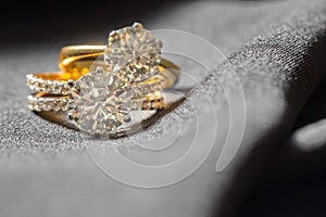 Diamond wedding ring