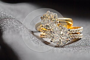 Diamond wedding ring