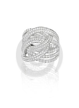 Diamond white gold engagement ring