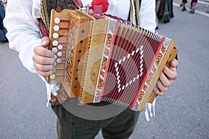 Diatonic accordion