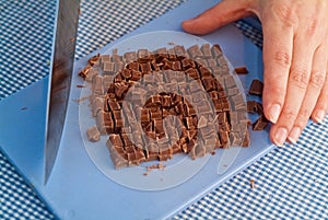 Dicing chocolate