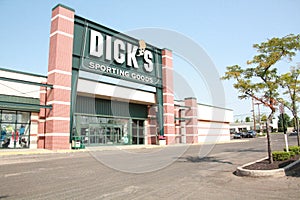 Dick's sporting goods