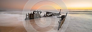 Dicky Wreck at sunrise photo