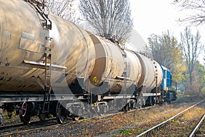 Diesel locomotive delivering oil in tanks