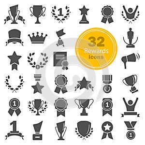 Different prizes and rewards simple icons set