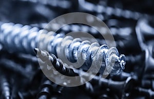 Different size screws