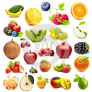 Different tipe of fruits isolated