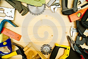 The different working tools (hammer, ruler, wrench