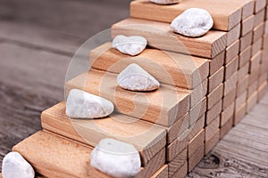 Difficult climb. Stones are in the way