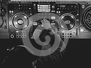 Digital DJ Mixing Pioneer