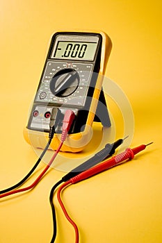 Digital multimeter