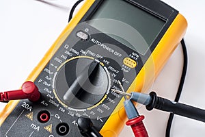 Digital multimeter