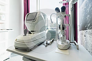 Digital Phoropter, diagnostic ophthalmology equipment in room
