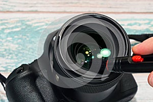 Digital SLR camera lens cleaning