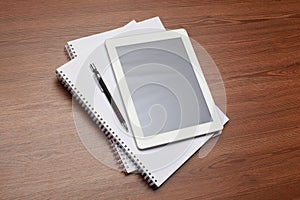 Digital tablet computer and notepad