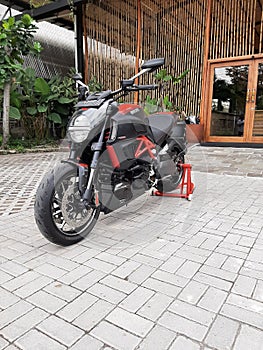 Dimana keinginan 1200cc engine touring