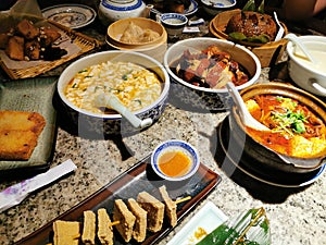 Dine together with alumnus , Chinese Nanjing cuisine photo