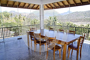 Dining room overlooking nature