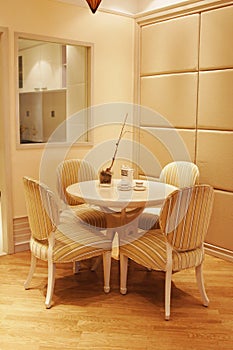 Dinnertable with chairs