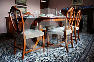 Dinning room table