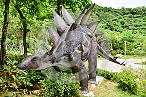 Dinosaur sculpture photo