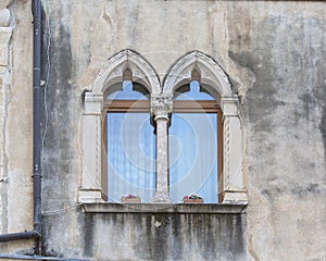 Diocletian Palace, ancient palace built for the Roman emperor Diocletian, decorative window, Split, Croatia