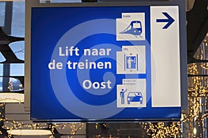 Direction Sign Oost Zijde At The Central Train Station At Amsterdam The Netherlands 28-1-2022