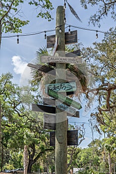 Directional sign in Bluffton SC