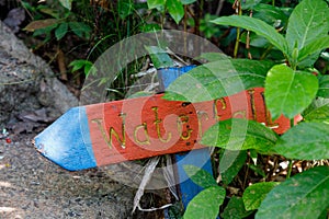 Directional sign pointing towards Namuang 2 Waterfall on Koh Samui