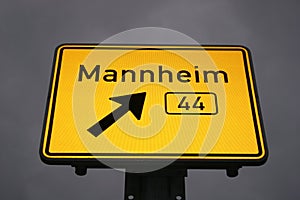 Directional sign to Mannheim photo