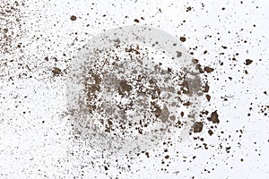 Dirt chunks and fine particles