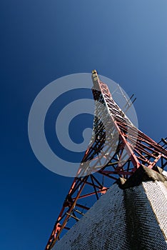 Discard of electronic tower