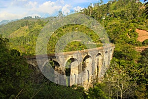 Discovering Nine Arch Bridge and the surrounding tea fields in Ella, Sri Lanka