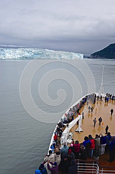 Disenchantment Bay, Alaska: Passengers on the bow of a cruise ship