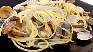 Dish with Spaghetti with clams
