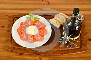 Dish with tometo and mozzarella