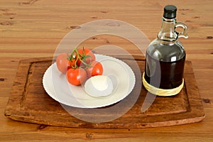 Dish with tometo and mozzarella