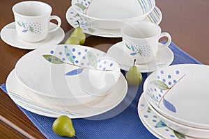 Dishware set