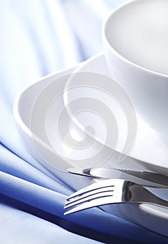 Dishware on the tablecloth