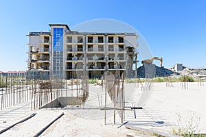 Dismantling of the constructed hotel complex recognized as illegal construction by a court decision
