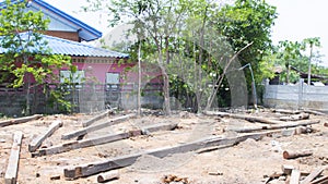 dismantling wooden house poles