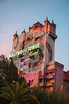 Disney World Tower of Terror, Travel