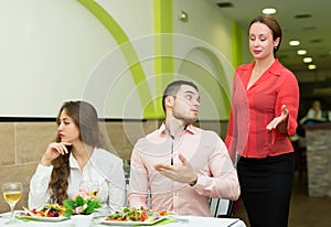 Dissatisfied visitors in restaurant